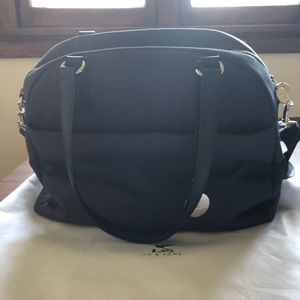 Lo & Sons OMG travel bag